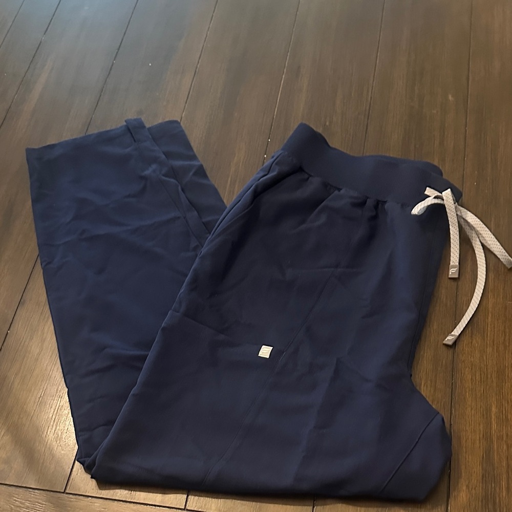 Women’s Fabletics Ion Scrub Pants